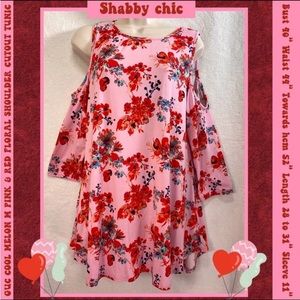 GUC M TUNIC BARBIECORE BUBBLEGUM PINK & RED FLORAL SHOULDER CUTOUT 3/4 SLEEVE